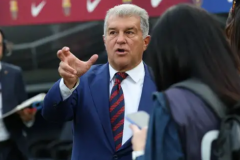 拉波尔塔反击弗洛伦蒂诺 双方在场外再次展开对抗