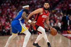 NBA今日最新赛况 火箭轻取勇士将大比分追至2-3