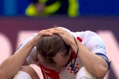 克羅地亞被絕平後莫德裏奇掩麵哭泣 魔笛將無緣下一屆歐洲杯