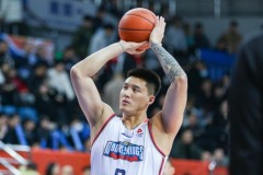 曾繁日2年合同签约吉林男篮 预计11月份完成认领