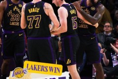 NBA常规赛湖人主场140-125轻取爵士 詹姆斯复出11+12 东契奇37+5+10