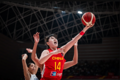 外媒评李月汝 FIBA盛赞洛杉矶火花晒数据为其倾倒