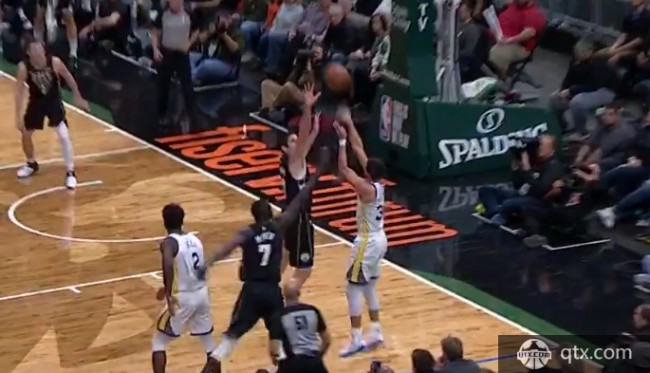 NBA赛场的底角三分有多难？