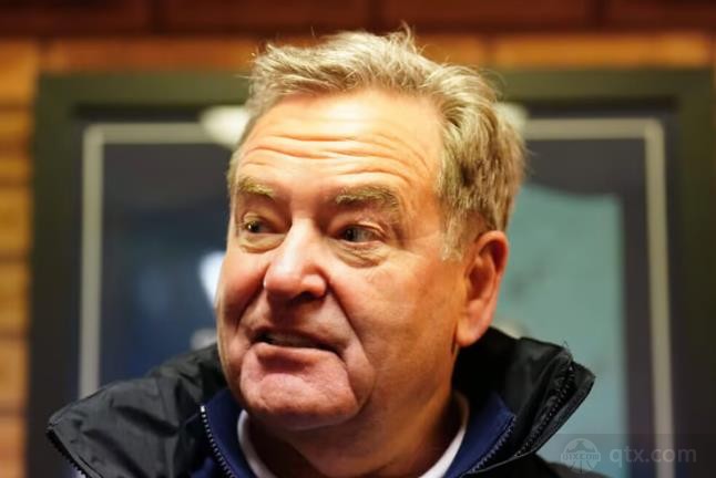 英天空體育主持人傑夫斯特林將離職