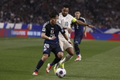 世预赛日本0-0沙特 日本队锁定小组第一