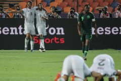非洲杯阿尔及利亚2-1尼日利亚晋级决赛 马赫雷斯读秒任意球绝杀