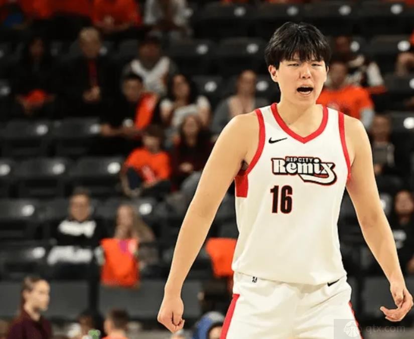 开拓者官宣将从撕裂之城混音召回杨瀚森