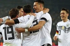 欧预赛德国8-0爱沙尼亚：罗伊斯格纳布里梅开二度