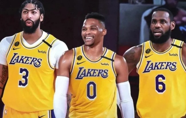 NBA湖人队全新三巨头