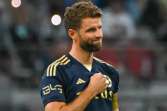 海纳支持穆勒未来接任拜仁主席 认可其对俱乐部的领导能力