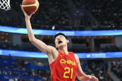中国男篮亚洲杯12人大名单出炉 赵睿领衔徐杰落选
