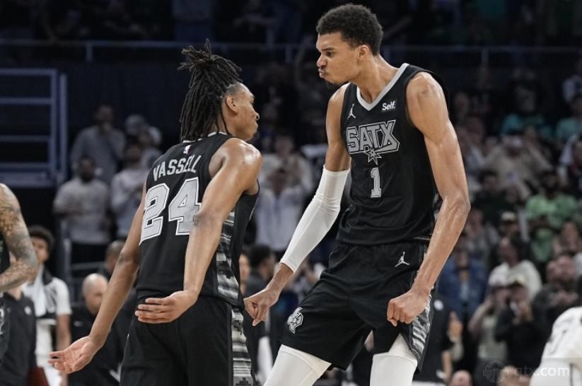 文班亚马达成连续百场封盖