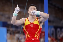 奥运冠军刘洋撞脸常威 网友疯狂玩梗：原来你会武功啊！