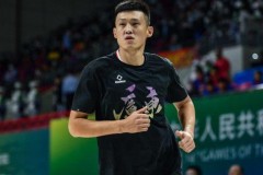 周鹏正式与深圳男篮签下3年C类合同 最后一年为球队选项