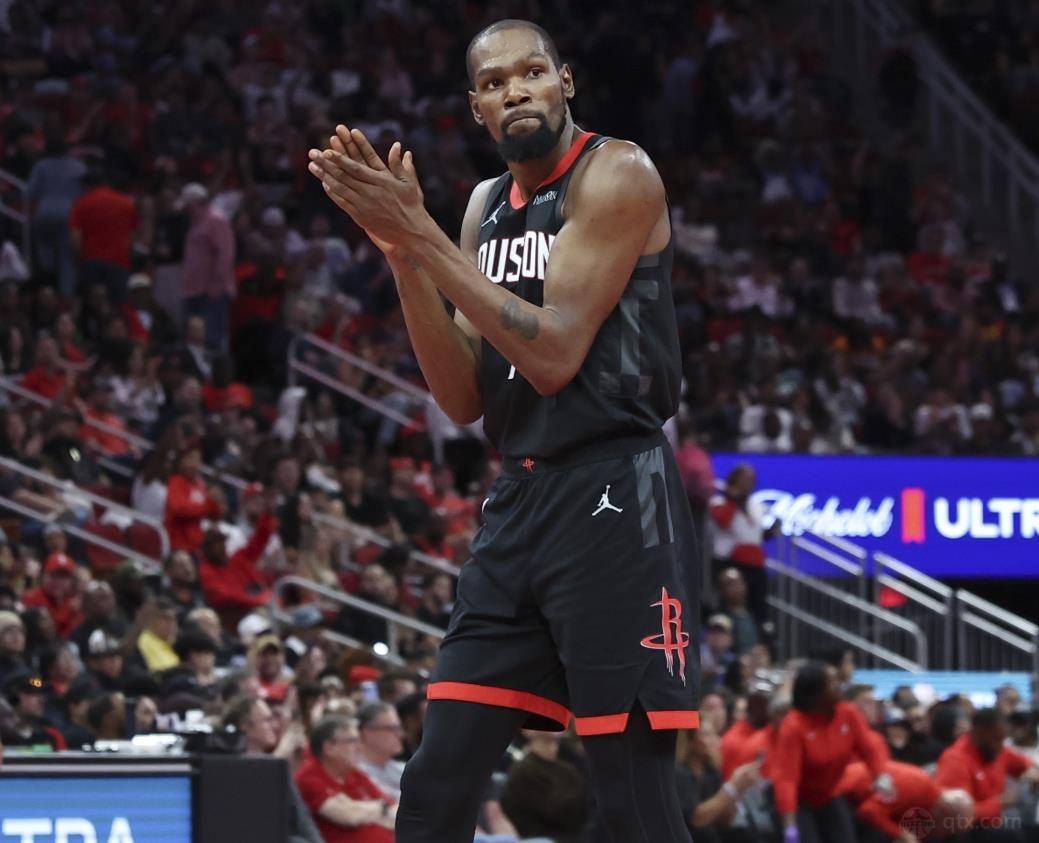 杜兰特火箭前12场砍下300分