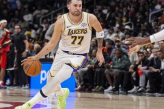 东契奇成湖人队史最快1000分球员 34场达成里程碑