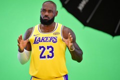 曝詹姆斯计划18日与湖人合练 最快19日复出