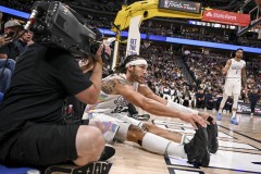 NBA掘金雷霆将迎抢七 戈登腿筋拉伤出战成疑