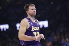 东契奇湖人生涯6次40+排名队史前十 与魔术师并列