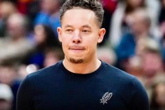 曝米奇約翰遜與馬刺簽下多年合同 賽季帶隊僅34勝