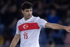 土耳其中卫卡巴克无缘欧洲杯 球员遭遇重伤