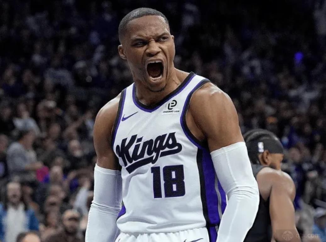 威少加冕控卫历史得分王