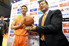 刘炜退役 但却成为新赛季上海男篮领队