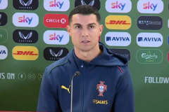 C罗：国家队没有谁不可撼动 取决于状态