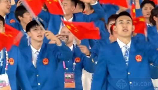 中国男篮亮相亚运开幕式