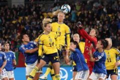 瑞典女足五球狂胜意大利 伊特斯泰特上演头球梅开二度 瑞典提前小组出线