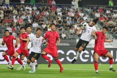 媒体评东亚杯国足首战失利 国足处在重建期