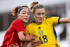 中国女足14分钟丢3球  中国女足与世界强队依然有较大差距
