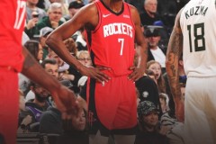 NBA常规赛火箭客场122-115力克雄鹿 杜兰特31分 申京23+11