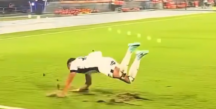 滑跪庆祝真是个技术活，一不小心就废膝盖