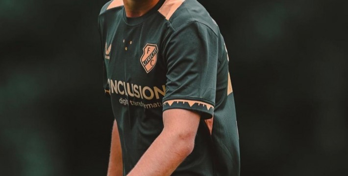 斯内德19岁儿子完成职业生涯首秀