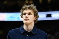 曝开拓者爵士4换1交易 涉及格兰特和马尔卡宁