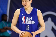 杨瀚森冲刺能力超过约基奇 被训练师称赞技巧出众