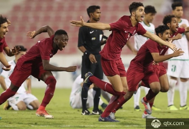 卡塔尔庆祝进球
