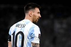 阿根廷记者否认利雅得新月3亿美元报价梅西 他想留下帮助巴黎夺欧冠