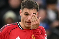 曝阿莫林曾开会批评乌加特 质疑其职业生涯态度