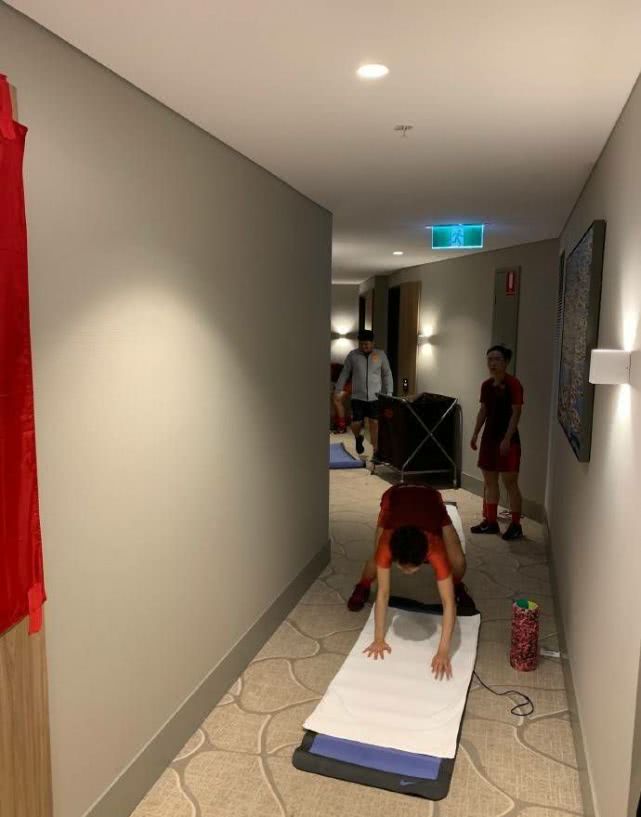 中国女足澳大利亚被隔离的日子