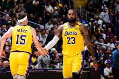 詹姆斯明日将首次和湖人合练 已从发展联盟被召回