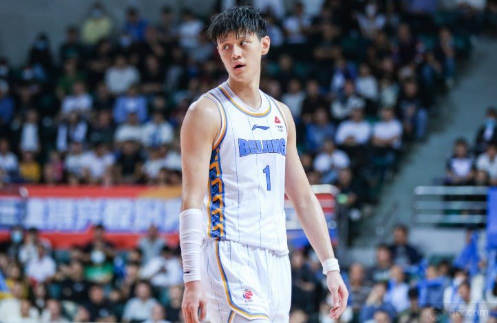 曾凡博赛季首秀18分