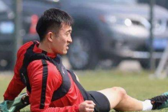记者：姜至鹏将在国足集训结束后加盟深圳佳兆业