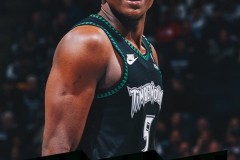 NBA常规赛森林狼主场125-112轻取马刺 文班亚马缺阵 爱德华兹32分