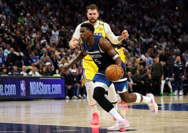 nba季后赛湖人96-103不敌森林狼