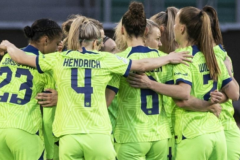 女足欧冠4强名单出炉 巴黎女足遗憾出局 切尔西女足点球大战险胜晋级