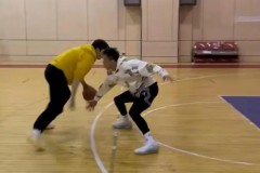 丁彦雨航过掉郭艾伦暴扣 调侃自己差点去NBA