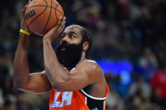 哈登场均时间35.9分钟联盟第7 赛季已出战11场