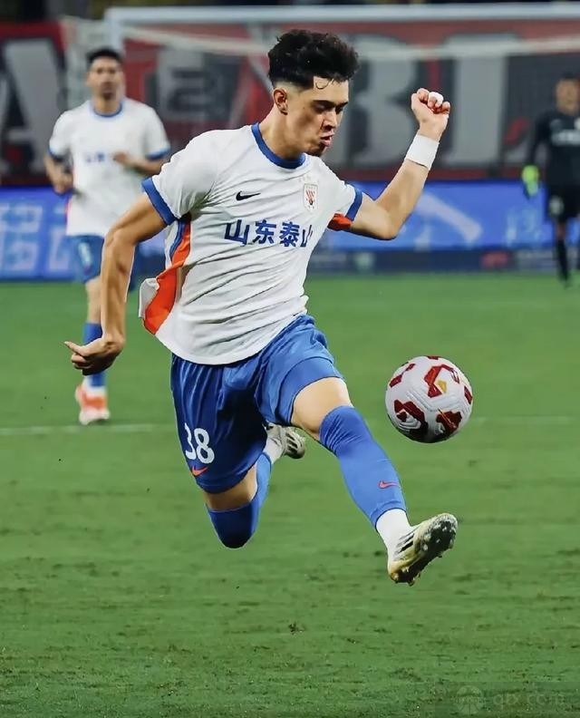 李小